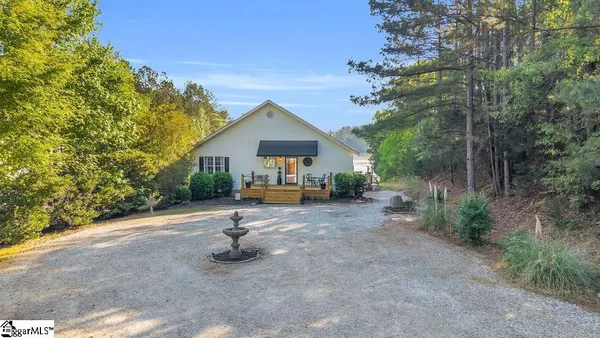$473,000 | 161 Pioneer Road, Waterloo, SC 29384