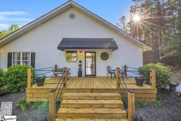 $473,000 | 161 Pioneer Road, Waterloo, SC 29384