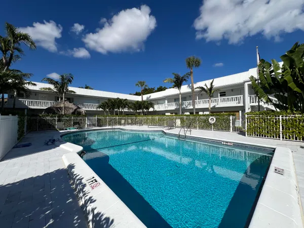 $2,095 | 6600 North Ocean Boulevard, Unit 17, Ocean Ridge, FL 33435