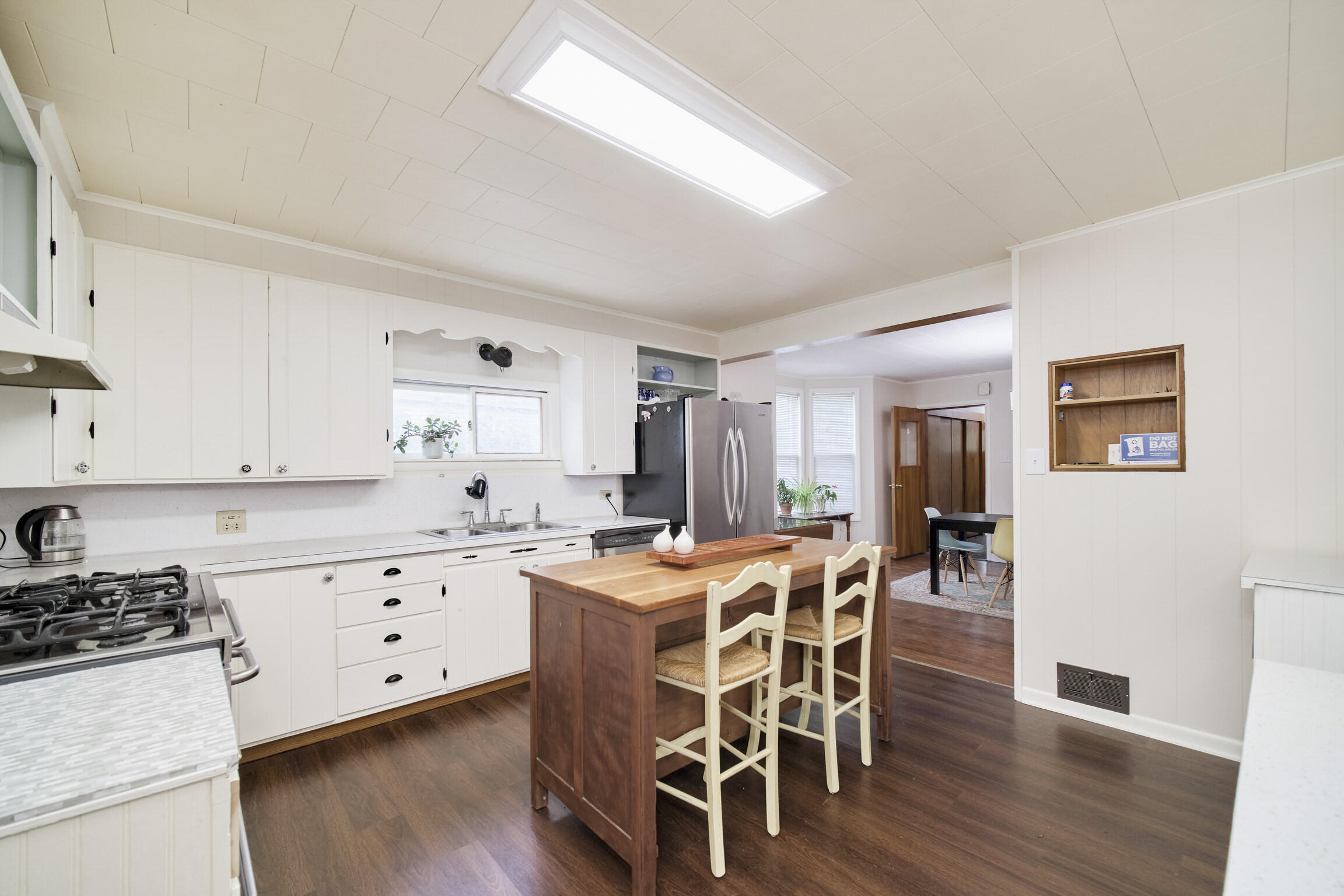 304 1st Avenue Manistee, MI 49660 - Photo 22 of 50 Kitchen