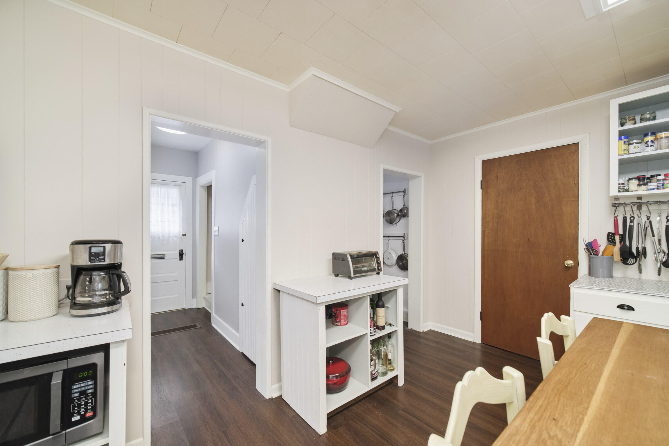 304 1st Avenue Manistee, MI 49660 - Photo 25 of 50 Kitchen