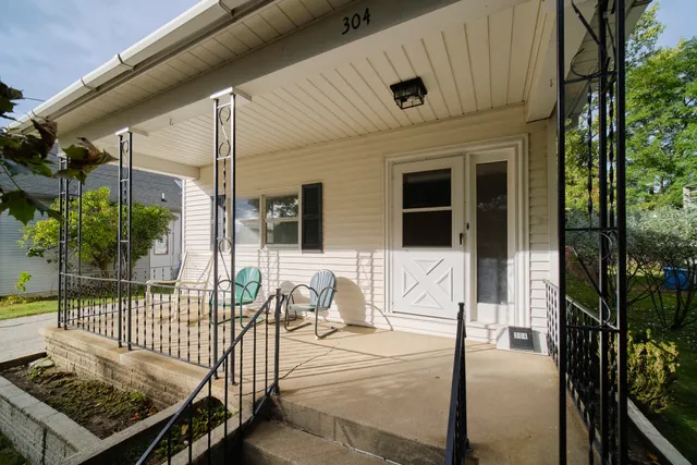 $289,000 | 304 1st Avenue, Manistee, MI 49660