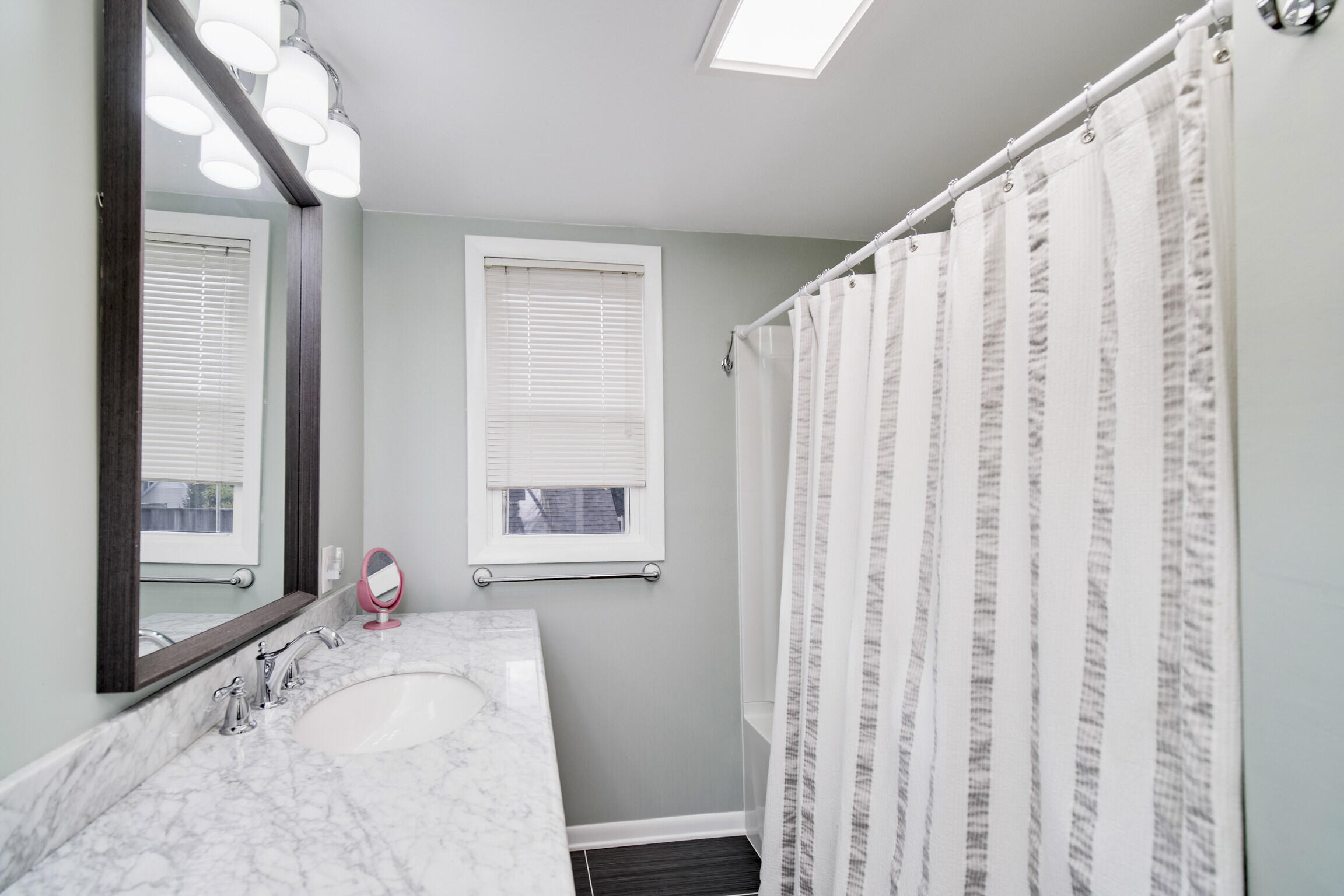 304 1st Avenue Manistee, MI 49660 - Photo 40 of 50 Upper Bathroom