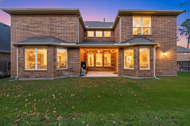 $500,000 | 5003 Harvest Knoll Drive, Spring, TX 77389