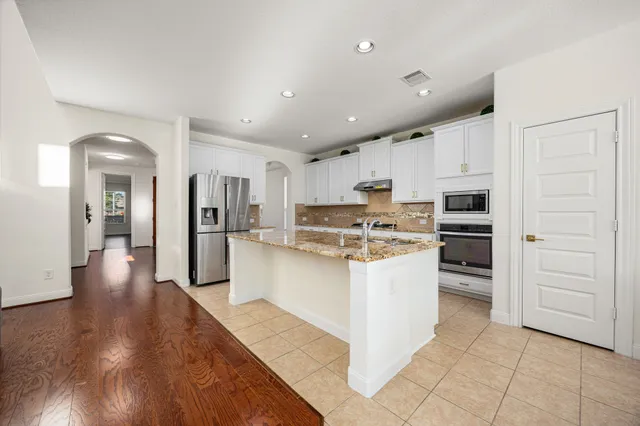 $500,000 | 5003 Harvest Knoll Drive, Spring, TX 77389