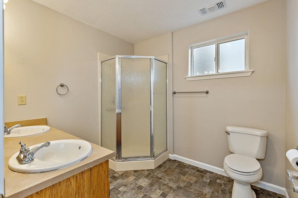 61 Gibbon Road Central Point, OR 97502 - Photo 20 of 31 Additional Photo