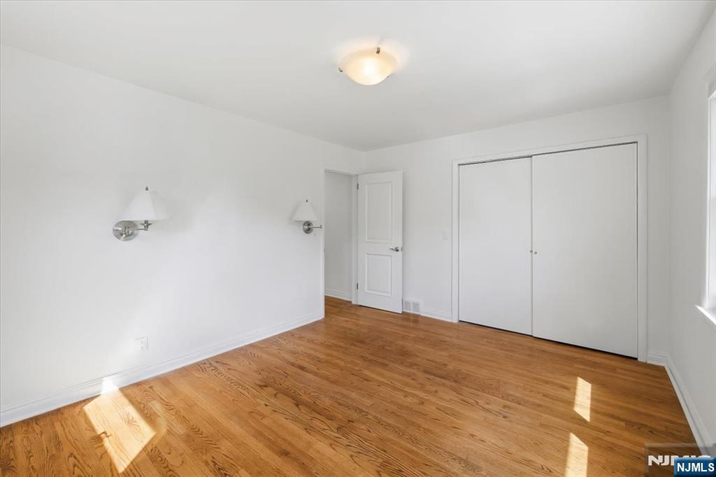 101 Pershing Road Englewood Cliffs, NJ 07632 - Photo 13 of 29