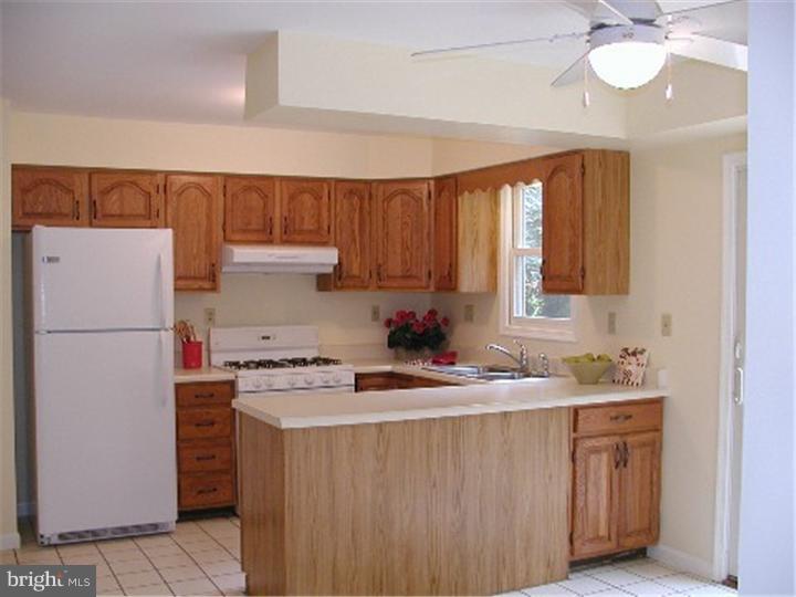 747 Unionville Road Kennett Square, PA 19348 - Photo 4 of 6 Gallery Image 4