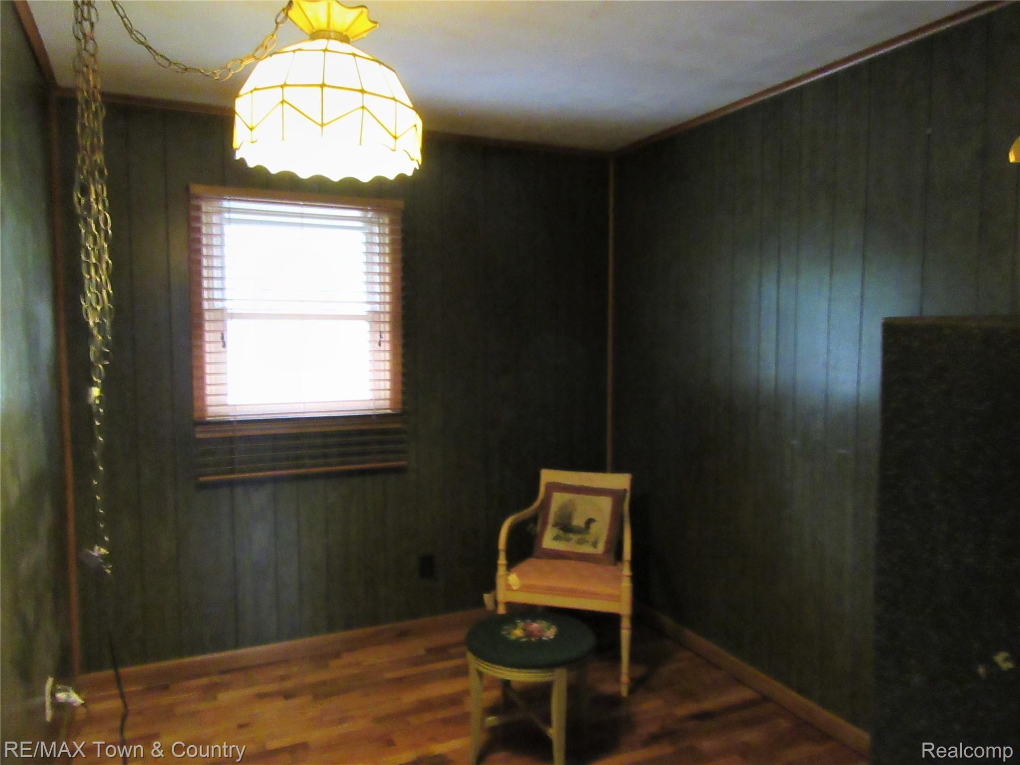 3133 Elms Road Swartz Creek, MI 48473 - Photo 17 of 23 elms bed 1.jpg