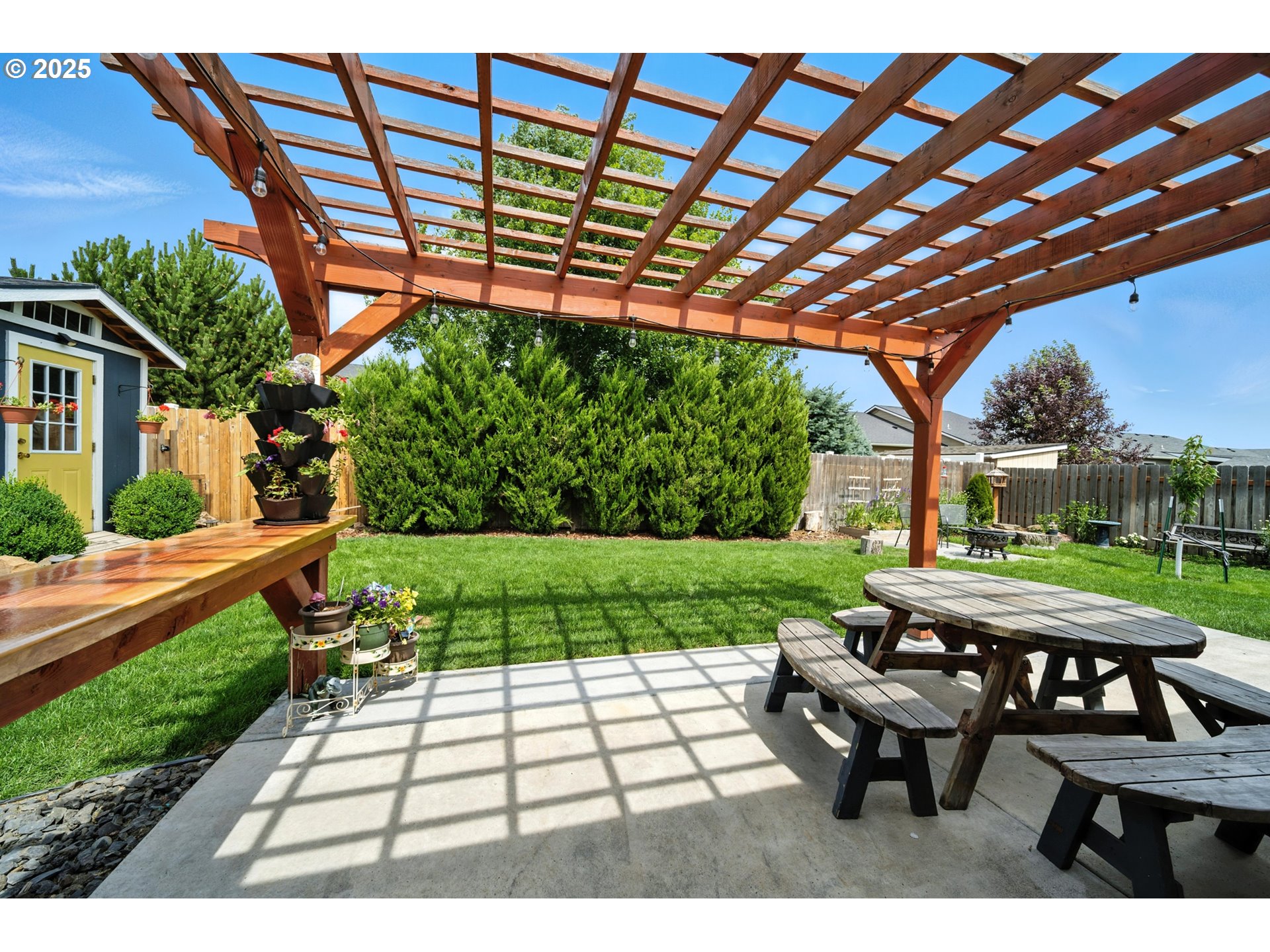 1908 Southwest 2nd Drive Pendleton, OR 97801 - Photo 33 of 40 a view of yard with patio
