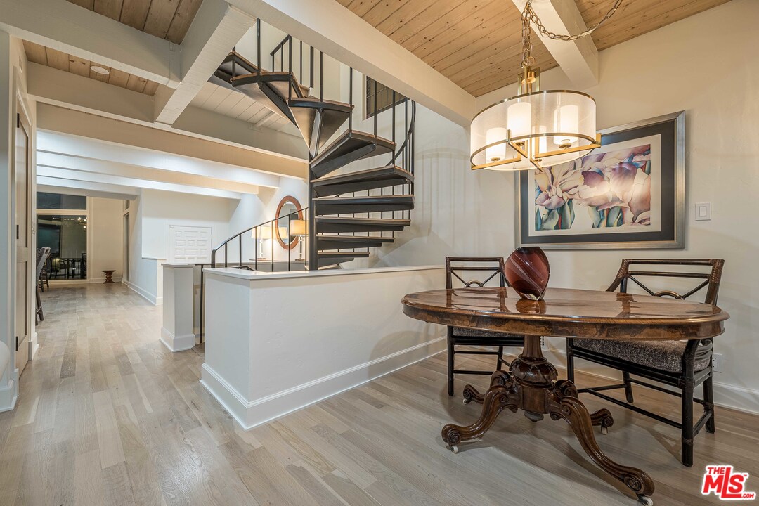 6501 Esplanade Playa del Rey, CA 90293 - Photo 27 of 54 a view of a room with furniture and wooden floor