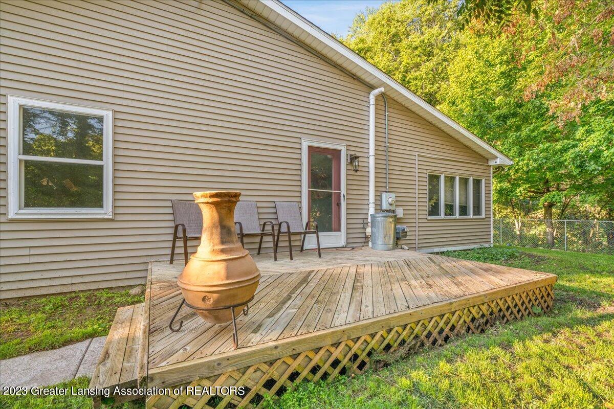 540 South Waverly Road Eaton Rapids, MI 48827 - Photo 29 of 50 28