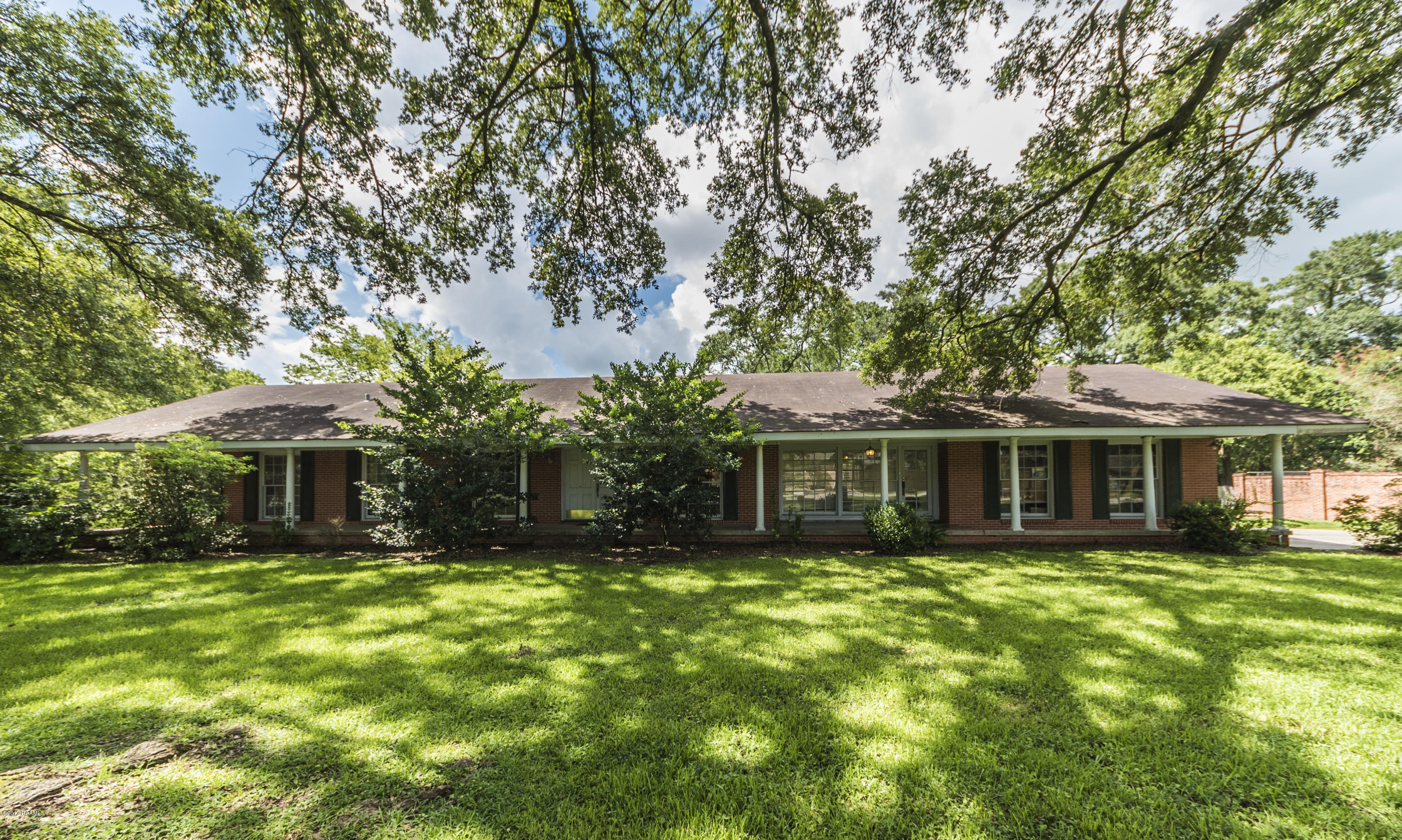 304 Leonpacher Road Lafayette, LA 70508 - Photo 1 of 28 Front 2