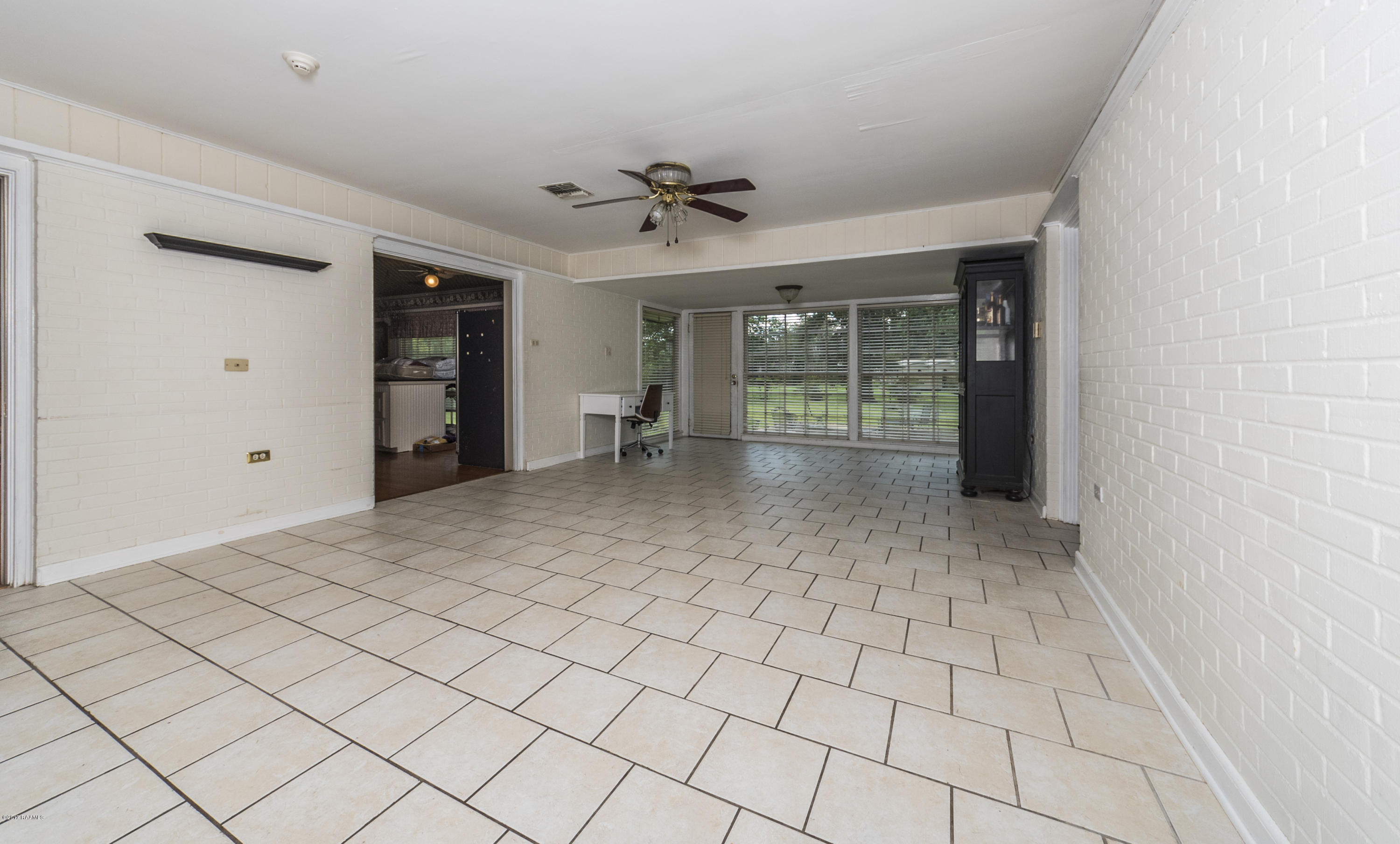 304 Leonpacher Road Lafayette, LA 70508 - Photo 12 of 28 Sun Room 2