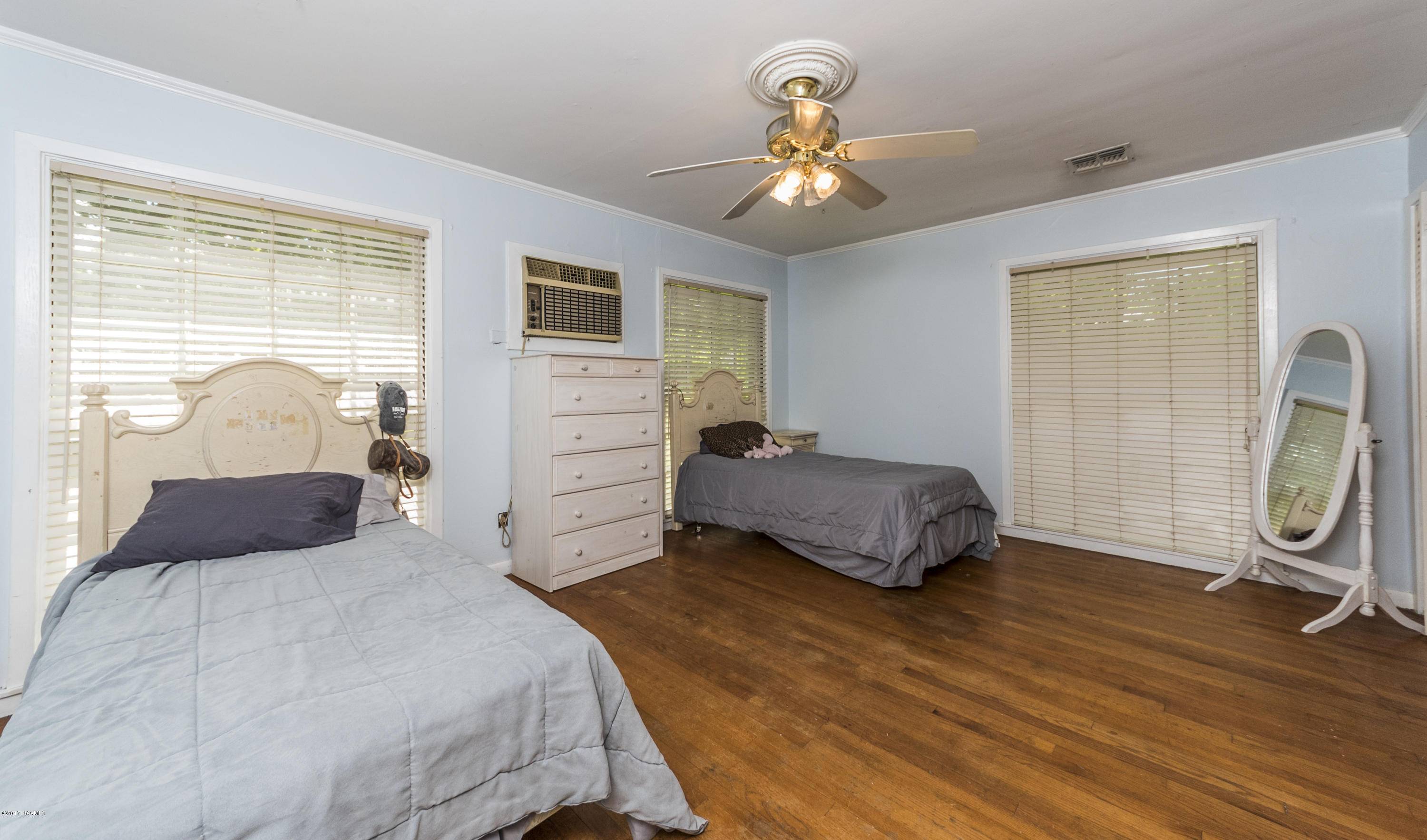304 Leonpacher Road Lafayette, LA 70508 - Photo 18 of 28 3rd Bedroom 1
