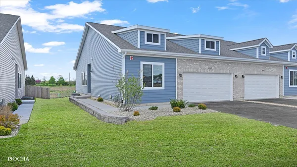 $390,000 | 3993 Shoeger Drive, Yorkville, IL 60560
