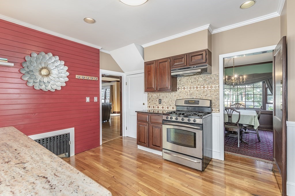 81 Damon Road Medford, MA 02155 - Photo 14 of 33 Gallery Image 14