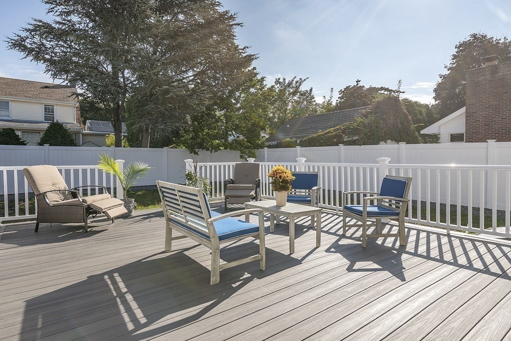 81 Damon Road Medford, MA 02155 - Photo 28 of 33 Gallery Image 28