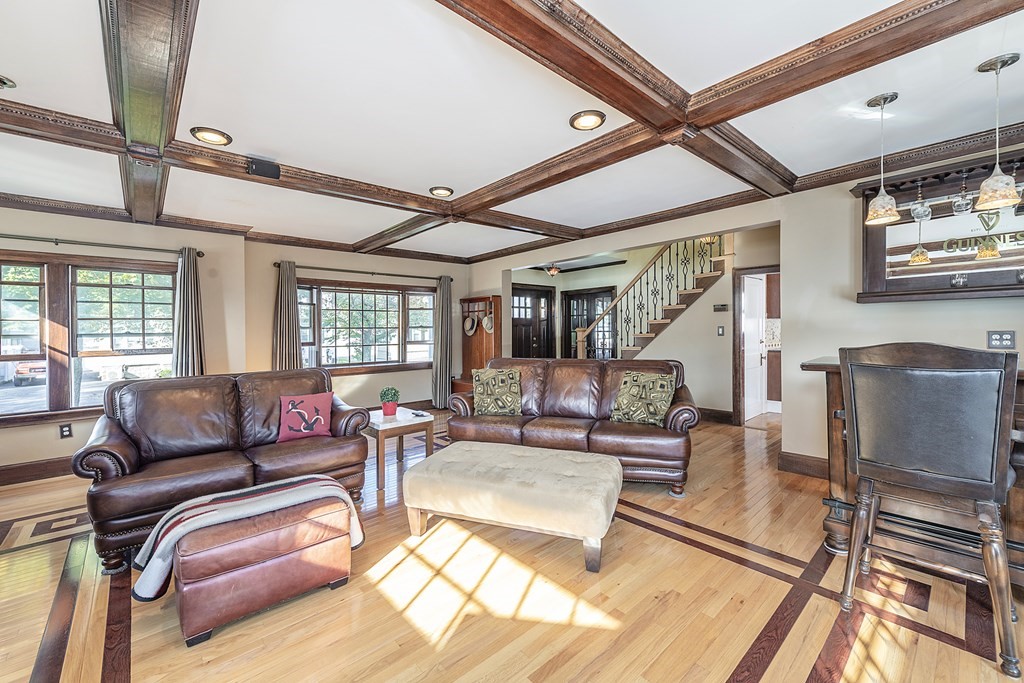 81 Damon Road Medford, MA 02155 - Photo 10 of 33 Gallery Image 10