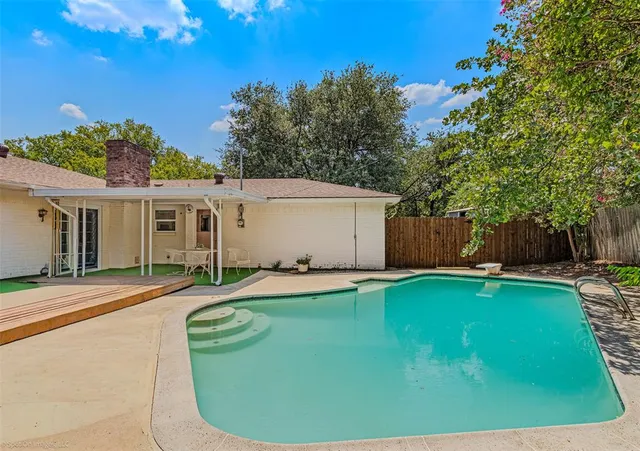 $369,950 | 3605 Spring Valley Drive, Bedford, TX 76021