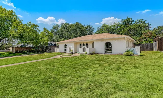 $369,950 | 3605 Spring Valley Drive, Bedford, TX 76021