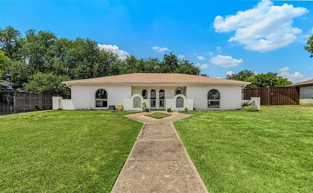 $369,950 | 3605 Spring Valley Drive, Bedford, TX 76021
