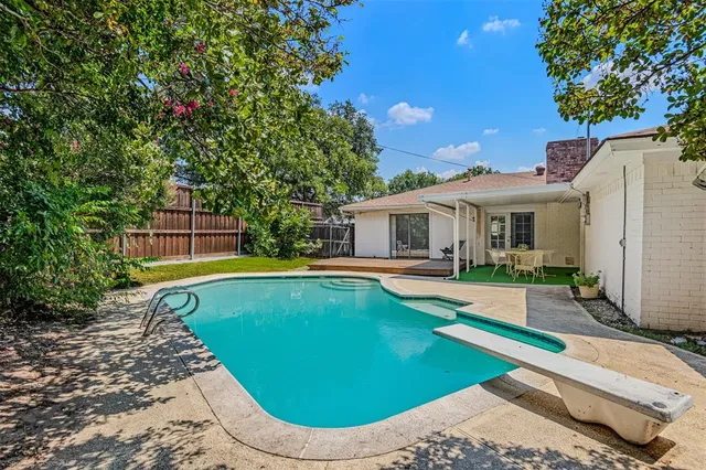 $369,950 | 3605 Spring Valley Drive, Bedford, TX 76021