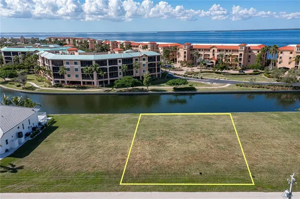 $275,000 | 83 Colony Point Drive, Punta Gorda, FL 33950