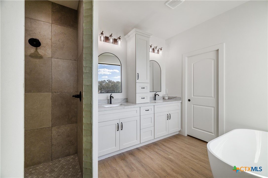 112 Ridgehaven Trail Victoria, TX 77905 - Photo 31 of 47