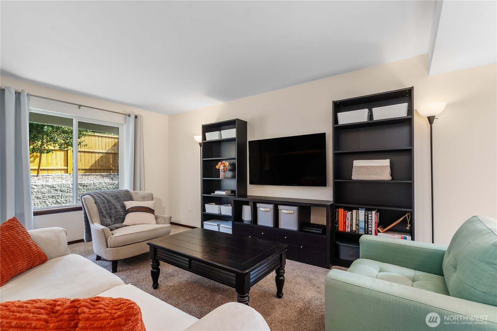 412 South Kansas Loop East Wenatchee, WA 98802 - Photo 4 of 26