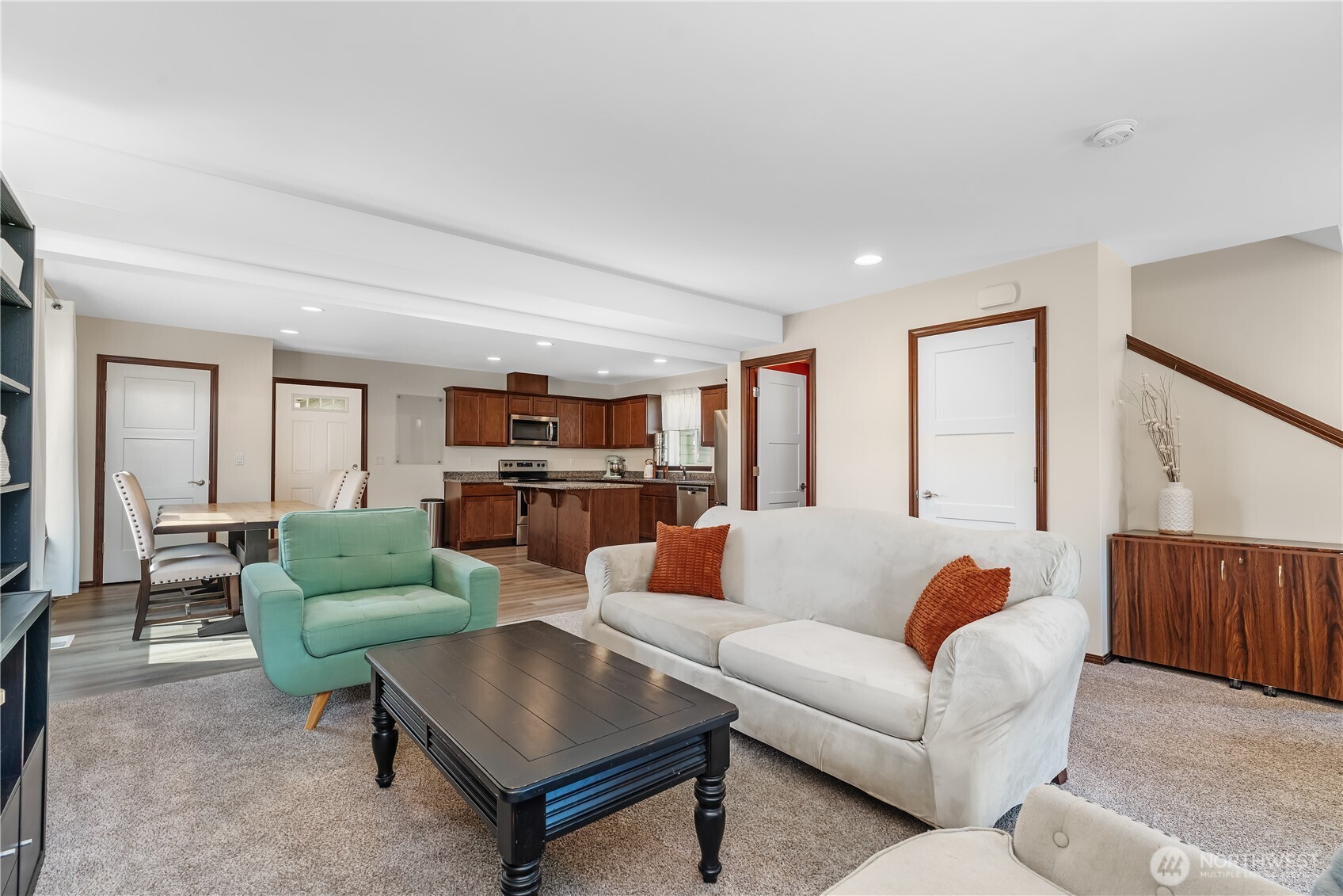 412 South Kansas Loop East Wenatchee, WA 98802 - Photo 5 of 26