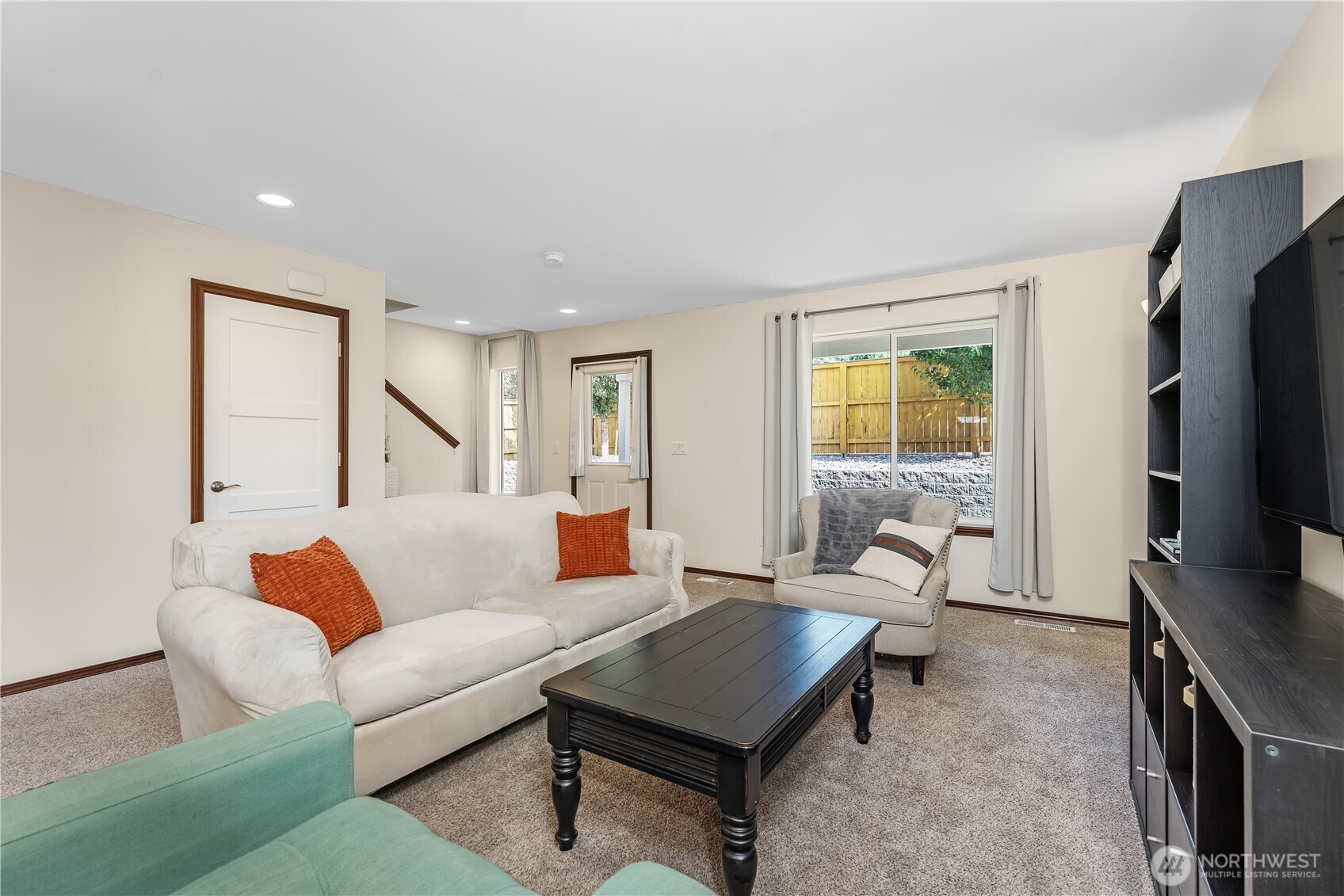 412 South Kansas Loop East Wenatchee, WA 98802 - Photo 6 of 26