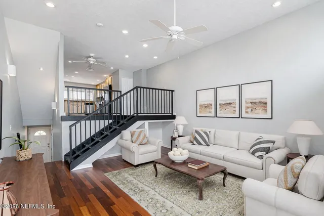 $2,600 | 445 8th Avenue North, Unit D, Jacksonville Beach, FL 32250