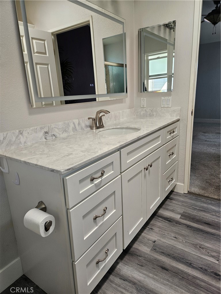 14851 Jeffrey Road, Unit 171 Irvine, CA 92618 - Photo 15 of 40 Master bathroom