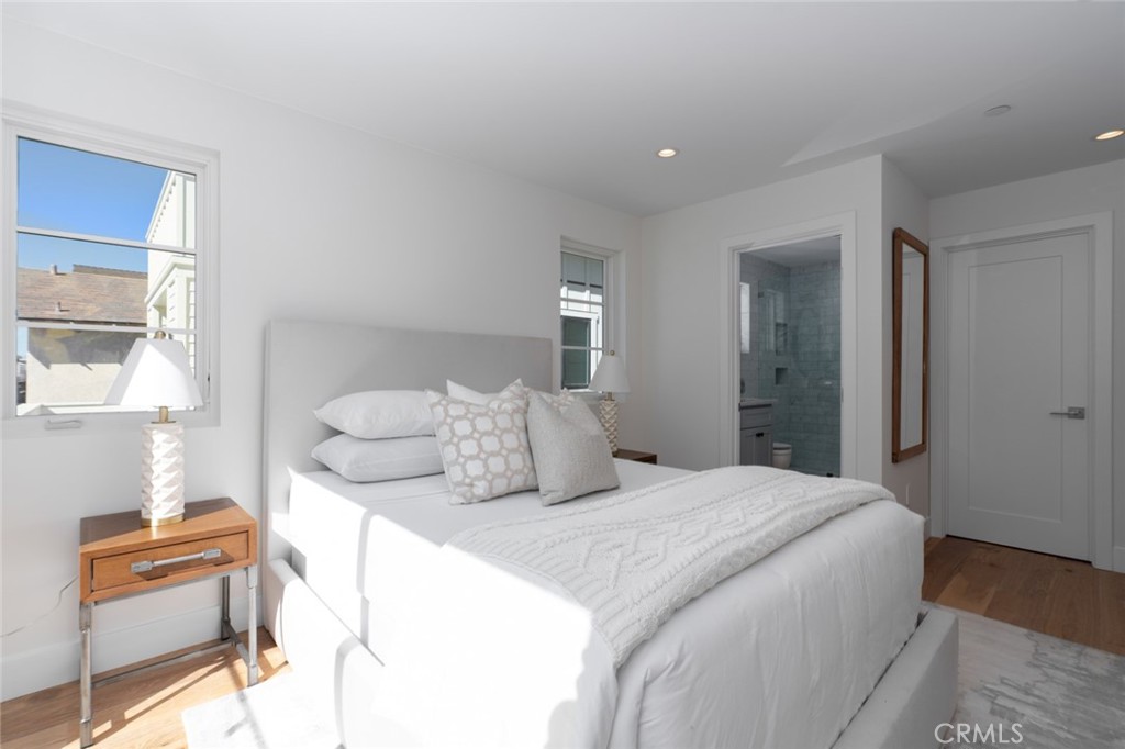 1025 West Balboa Boulevard Newport Beach, CA 92661 - Photo 40 of 70