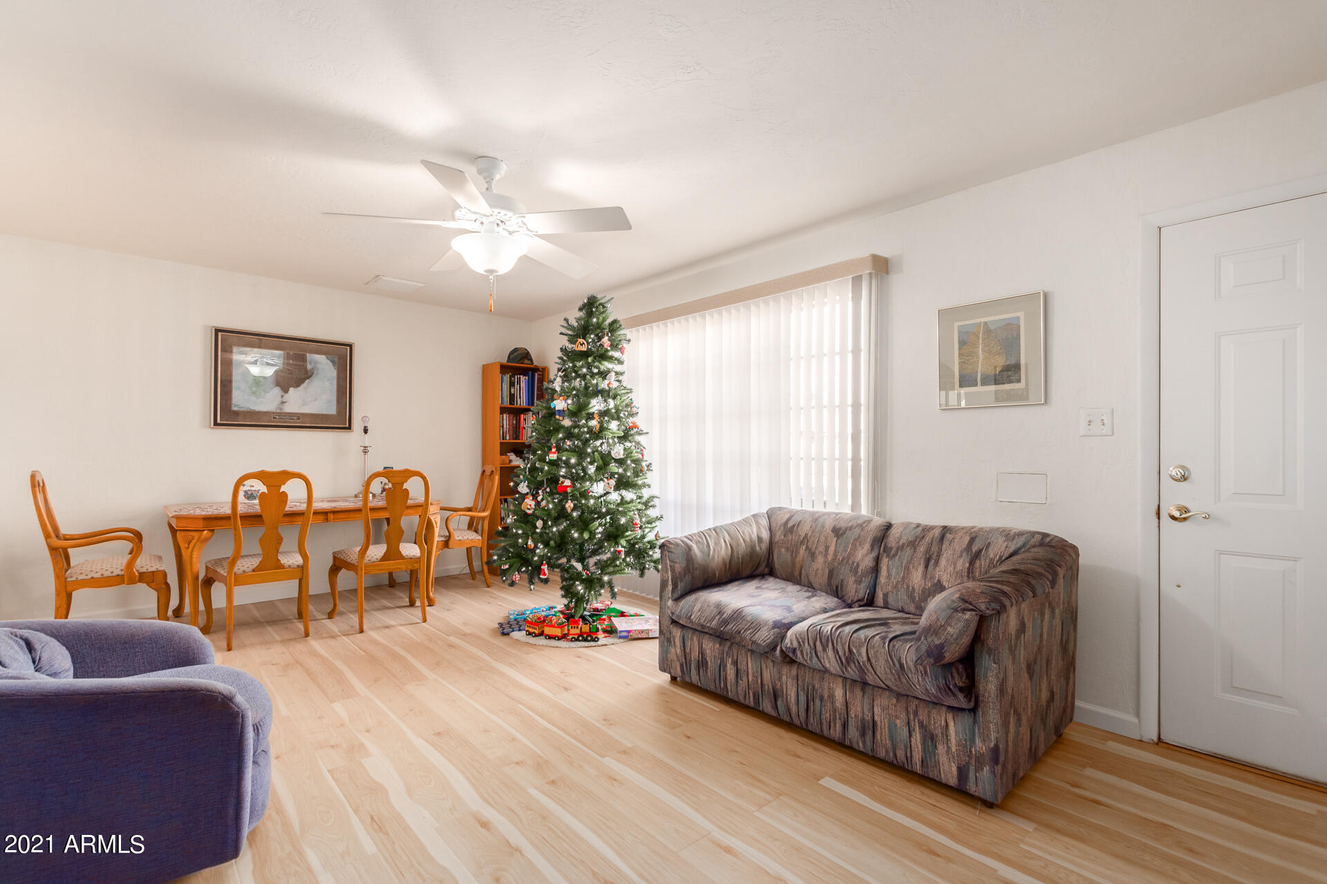 4135 West Ocotillo Road Phoenix, AZ 85019 - Photo 4 of 29 05 - Ocotillo