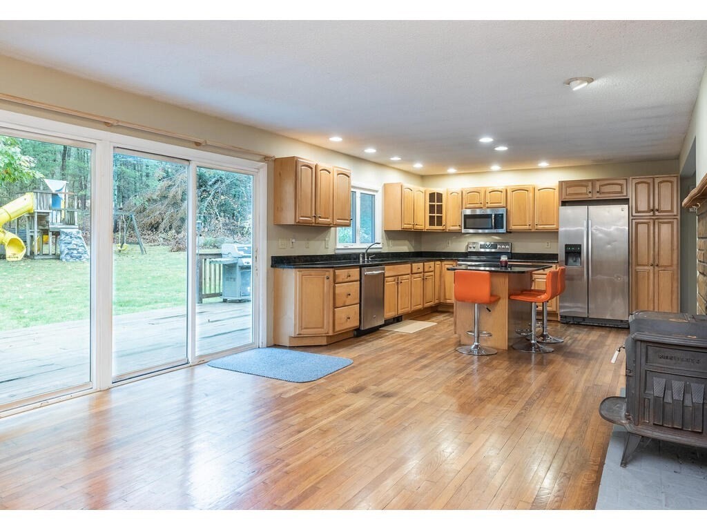 113 Thayer Road Monson, MA 01057 - Photo 13 of 40