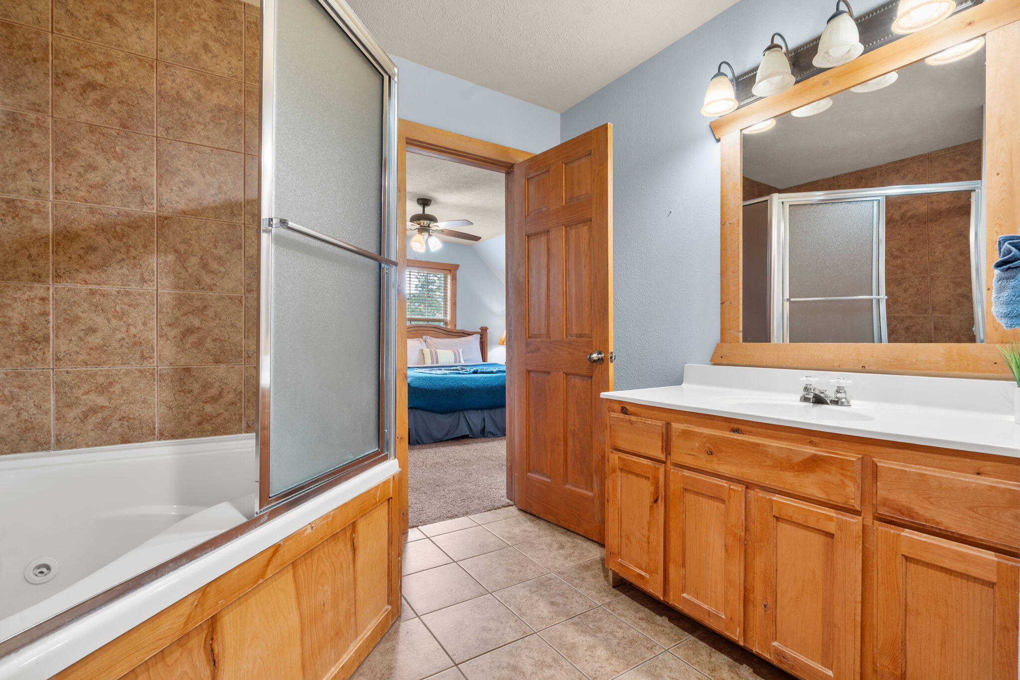 115 Baldknobber Drive, Unit 26 Reeds Spring, MO 65737 - Photo 42 of 70 115-Baldknobber-Dr-Branson-Ensuite