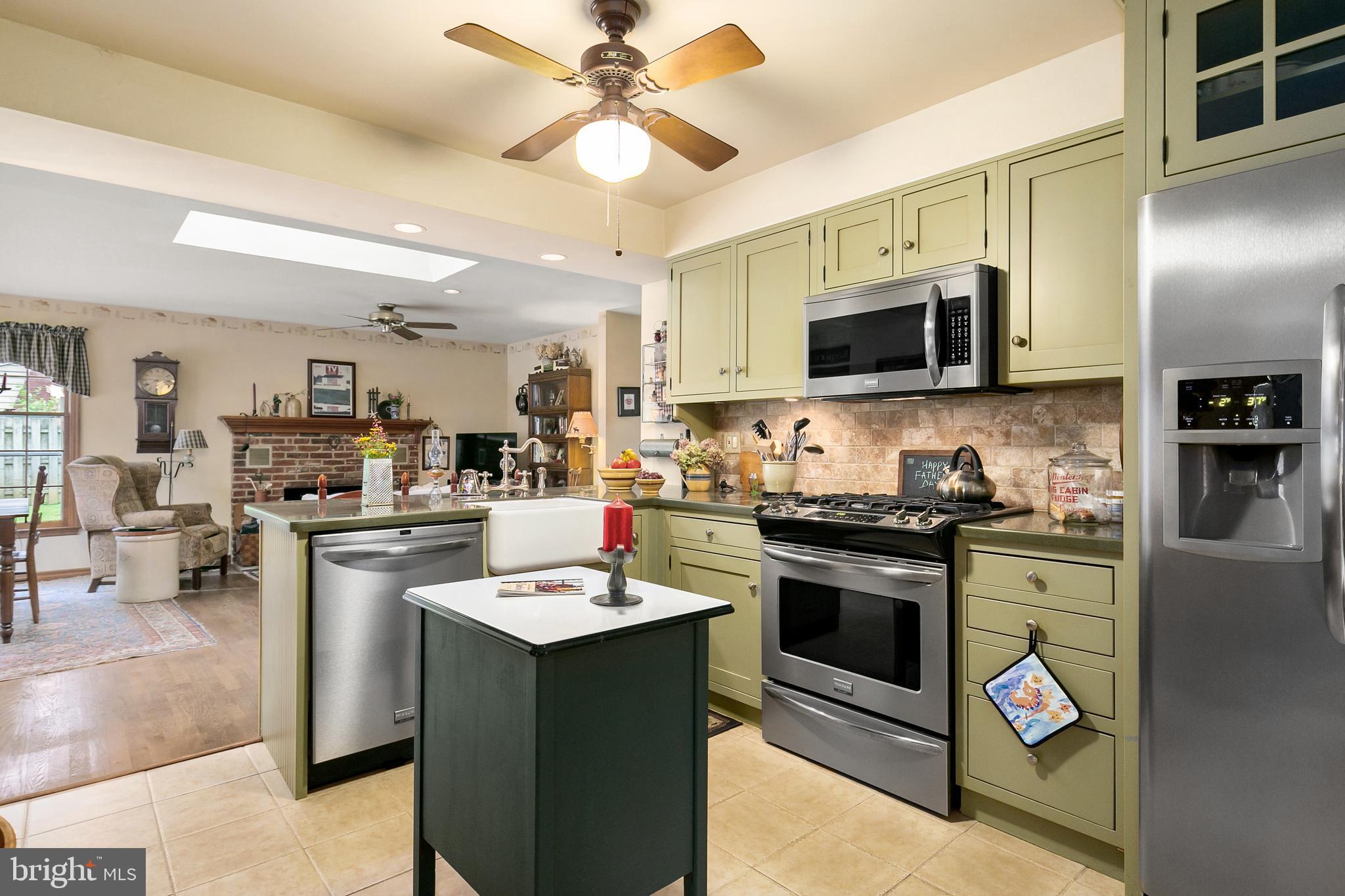 128 Colwick Road Cherry Hill, NJ 08002 - Photo 10 of 34