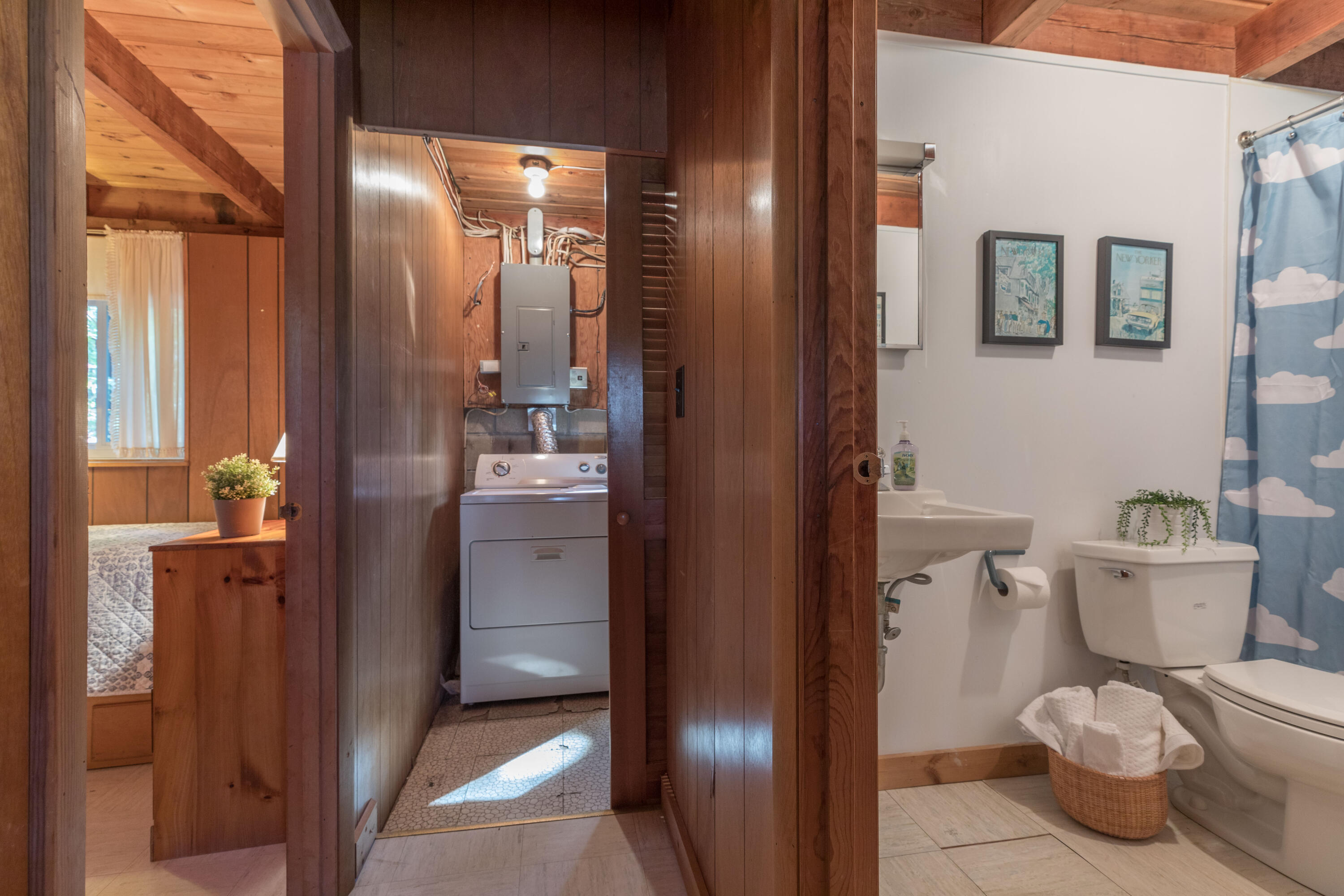 375 Barnes Road Oak Bluffs, MA 02557 - Photo 18 of 31 375 Barnes Rd MV (13 of 48)