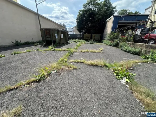 $499,000 | 42-44 Camden Street, Paterson, NJ 07503