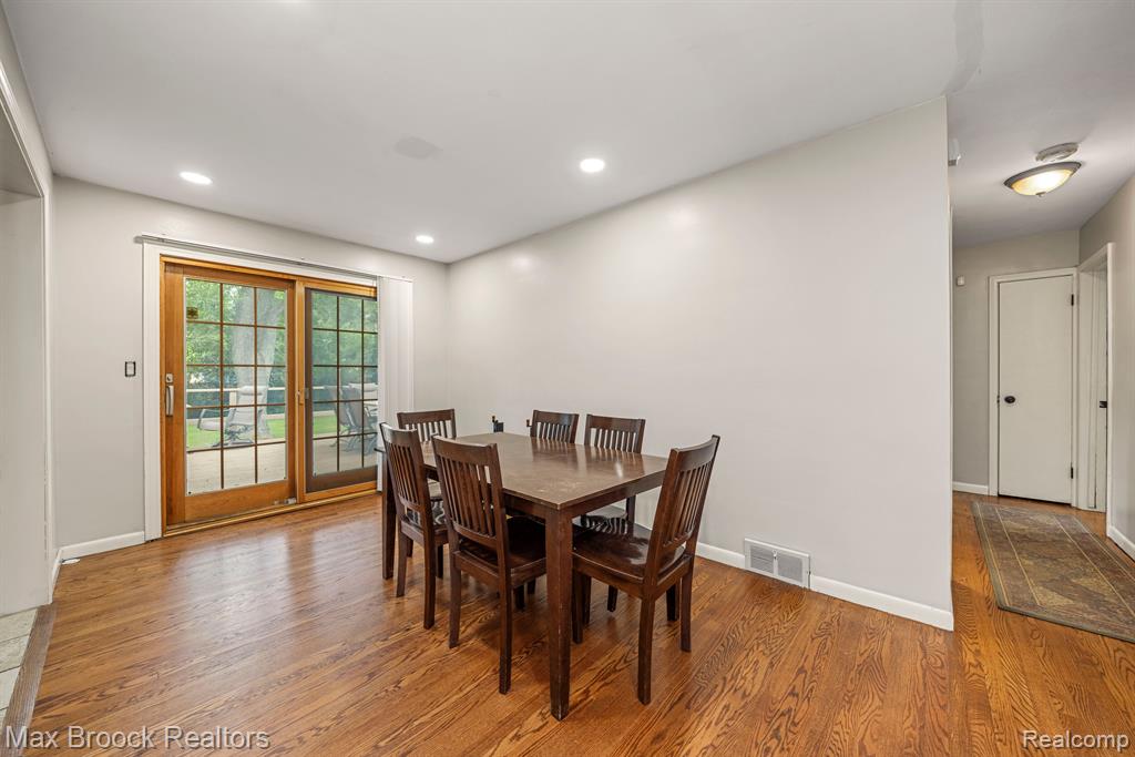 32560 Hearthstone Road Farmington, MI 48334 - Photo 5 of 31