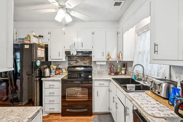 $315,000 | 6 Teaneck Road, Goose Creek, SC 29445