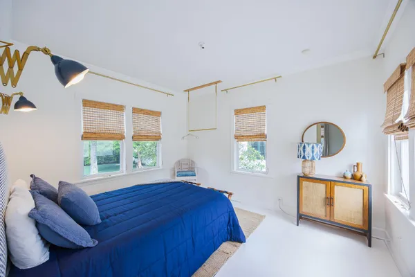 $17,000 | 717 Forest Hill Boulevard, West Palm Beach, FL 33405