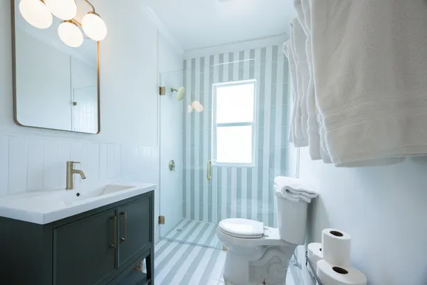 $17,000 | 717 Forest Hill Boulevard, West Palm Beach, FL 33405