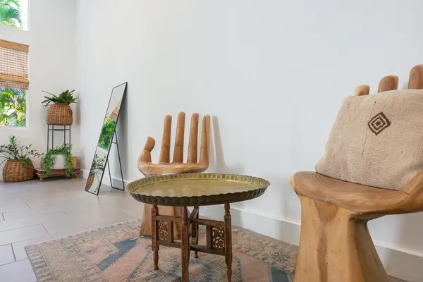 $17,000 | 717 Forest Hill Boulevard, West Palm Beach, FL 33405