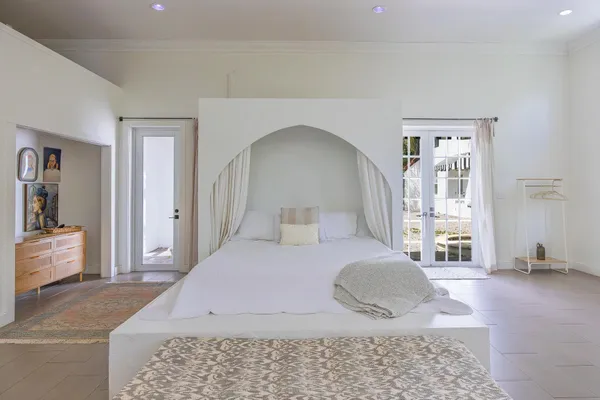 $17,000 | 717 Forest Hill Boulevard, West Palm Beach, FL 33405