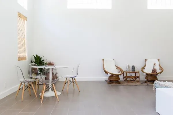 $17,000 | 717 Forest Hill Boulevard, West Palm Beach, FL 33405