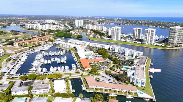 $3,500 | 60 Yacht Club Drive, Unit 405, North Palm Beach, FL 33408