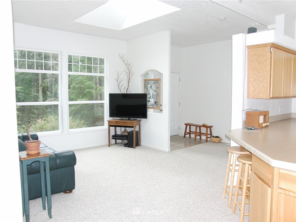 44665 Southeast Edgewick Road North Bend, WA 98045 - Photo 6 of 25 Gallery Image 6
